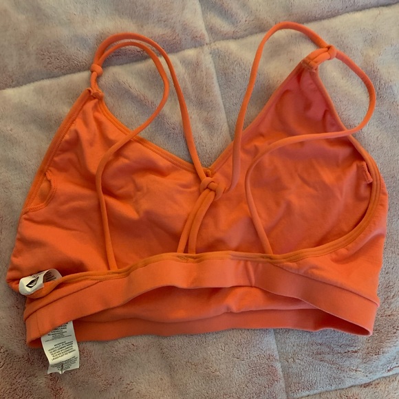 Sports bra - Picture 2 of 2